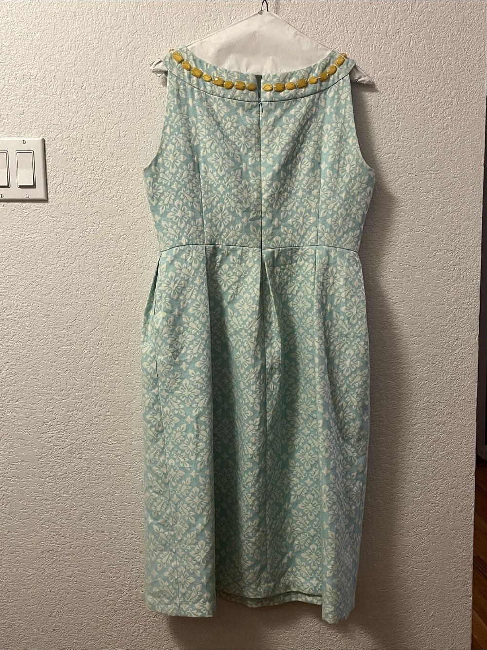 Maggy London Light Blue Jacquard Sheath Dress with Yellow Trim - Picture 3 of 4